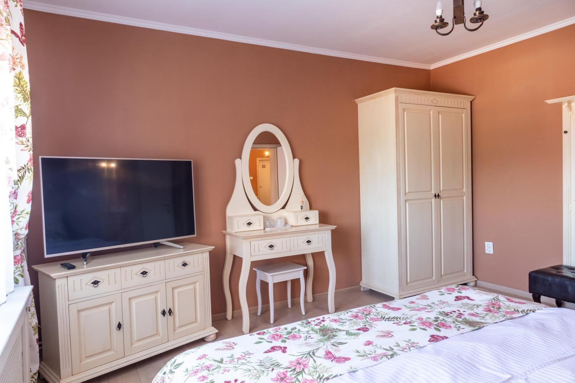 Отель Vila Crisalia Sibiel -Sibiu (Adults Only) Экстерьер фото